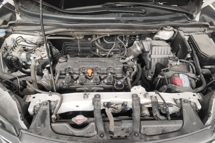 Used Honda CR-V 2012 2.0L two-wheel drive urban version Engine Bay