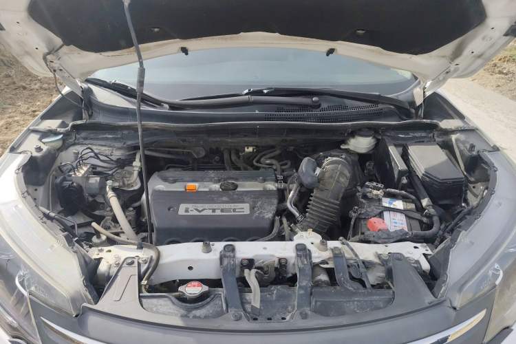 Used Honda CR-V 2012 2.4L four-wheel drive luxury version Engine Bay