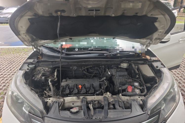 Used Honda CR-V 2012 2.0L two-wheel drive urban version Engine Bay