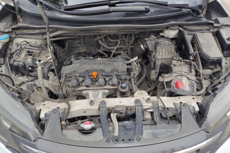 Used Honda CR-V 2012 2.0L two-wheel drive urban version Engine Bay