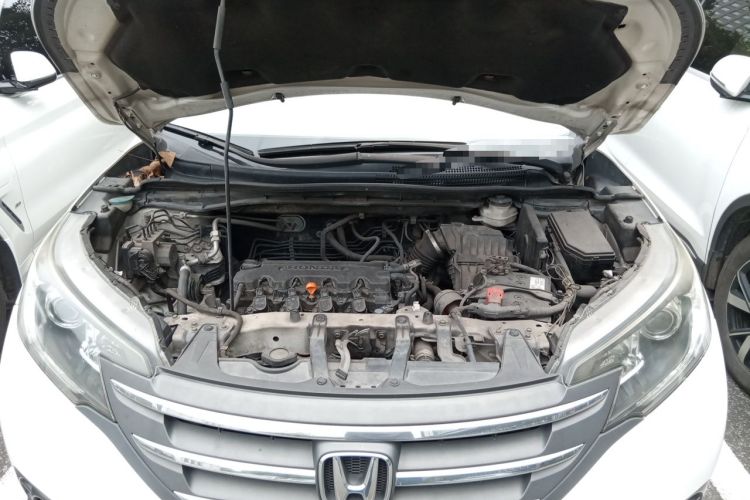 Used Honda CR-V 2012 2.0L two-wheel drive urban version Engine Bay