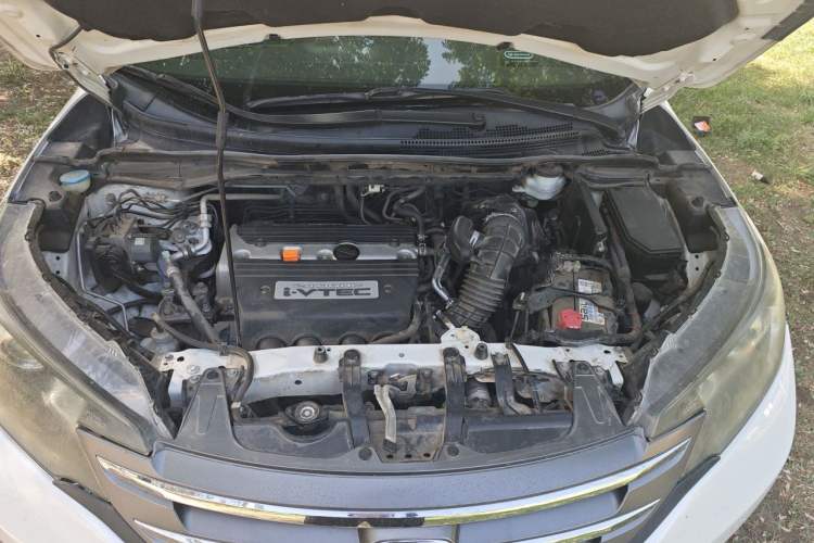 Used Honda CR-V 2012 2.4L four-wheel drive luxury version Engine Bay