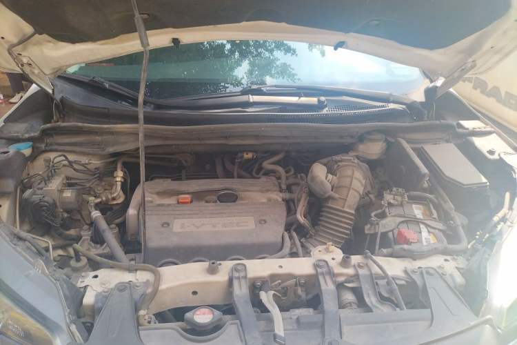 Used Honda CR-V 2012 2.4L four-wheel drive luxury version Engine Bay