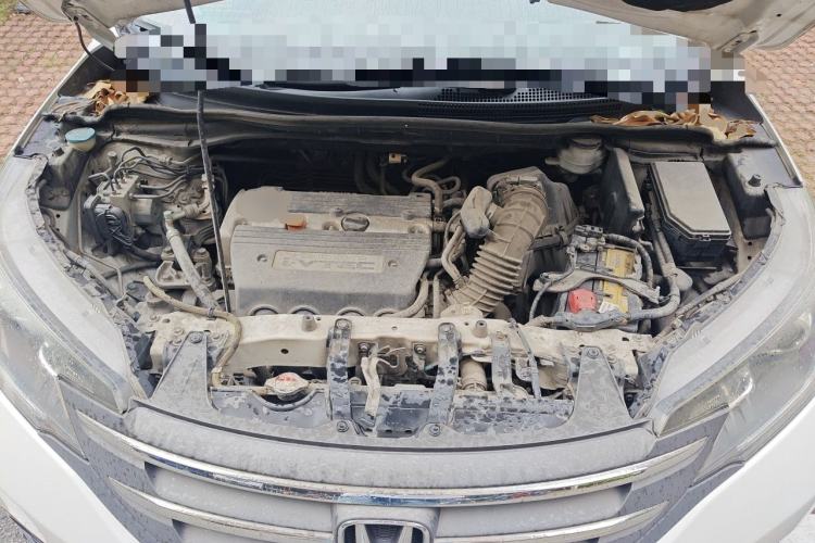 Used Honda CR-V 2012 2.4L four-wheel drive luxury version Engine Bay