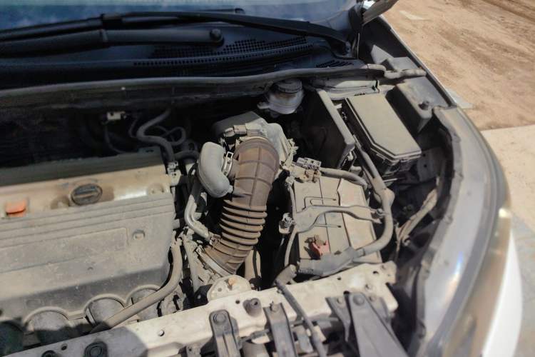 Used Honda CR-V 2012 2.4L four-wheel drive luxury version Engine Bay Left