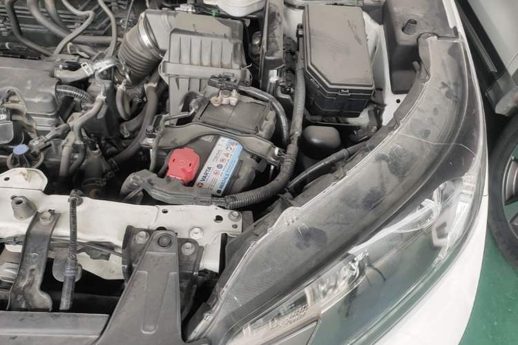 Used Honda CR-V 2012 2.0L two-wheel drive urban version Engine Bay Left