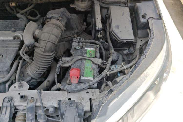 Used Honda CR-V 2012 2.4L four-wheel drive luxury version Engine Bay Left