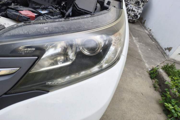 Used Honda CR-V 2012 2.0L two-wheel drive urban version Engine Bay Left