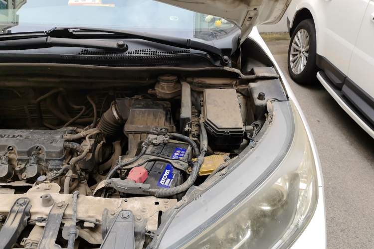 Used Honda CR-V 2012 2.0L two-wheel drive urban version Engine Bay Left