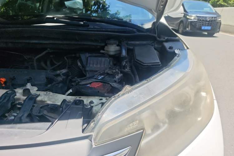 Used Honda CR-V 2012 2.0L two-wheel drive urban version Engine Bay Left