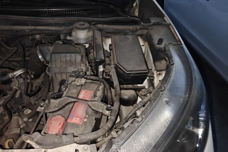 Used Honda CR-V 2012 2.0L two-wheel drive urban version Engine Bay Left