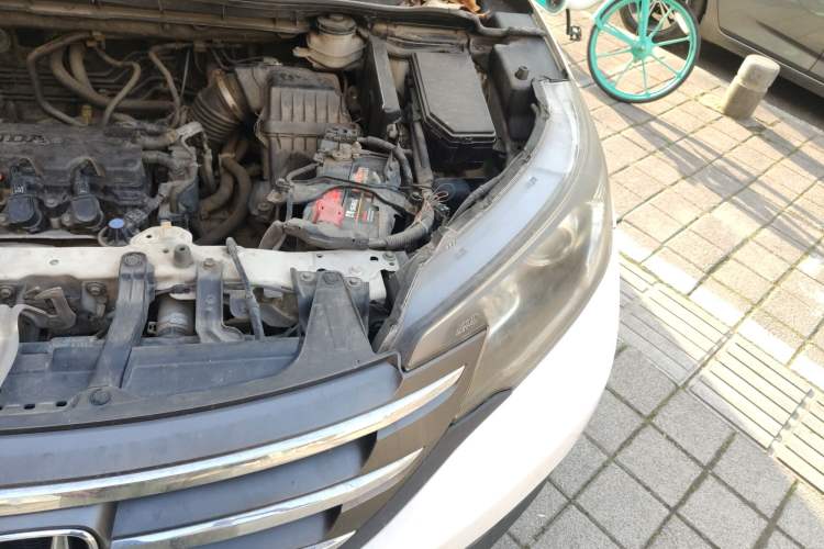 Used Honda CR-V 2012 2.0L two-wheel drive urban version Engine Bay Left