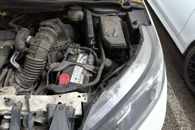 Used Honda CR-V 2012 2.4L four-wheel drive luxury version Engine Bay Left