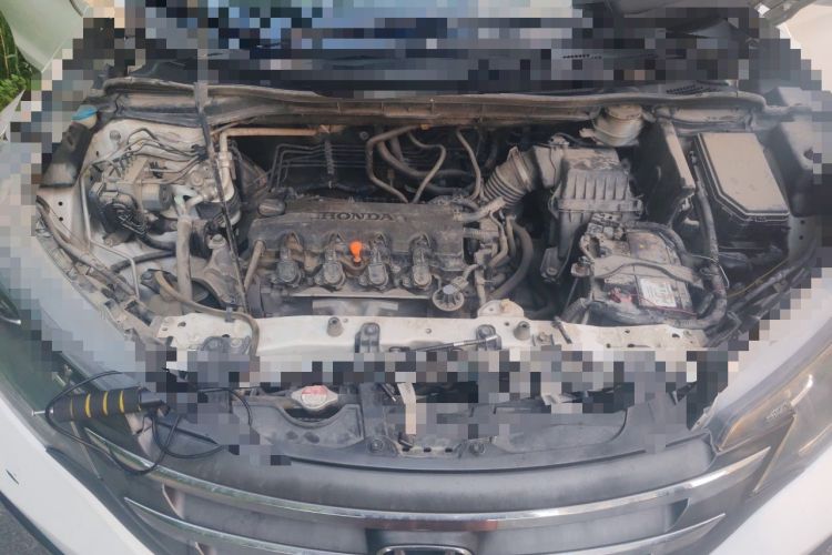 Used Honda CR-V 2012 2.0L two-wheel drive urban version Engine Bay