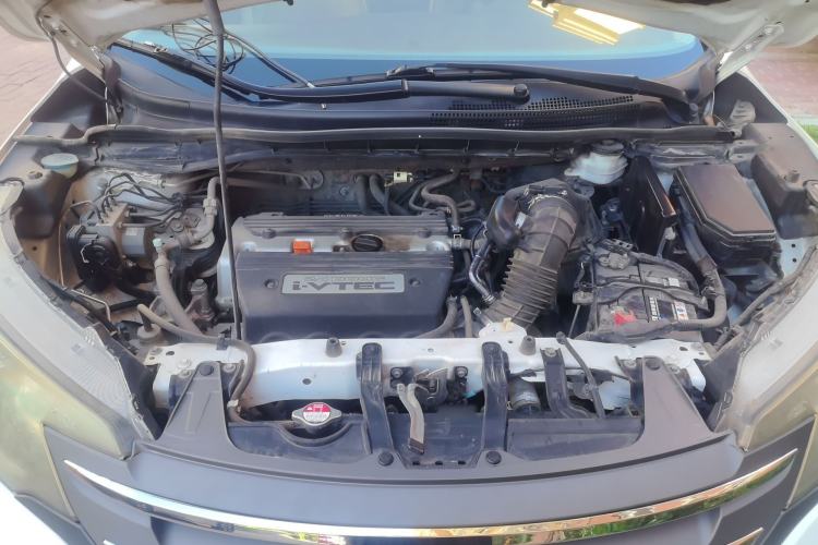 Used Honda CR-V 2012 2.4L four-wheel drive luxury version Engine Bay