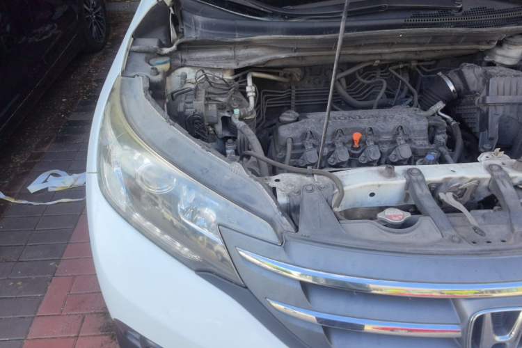 Used Honda CR-V 2012 2.0L two-wheel drive urban version Engine Bay Right