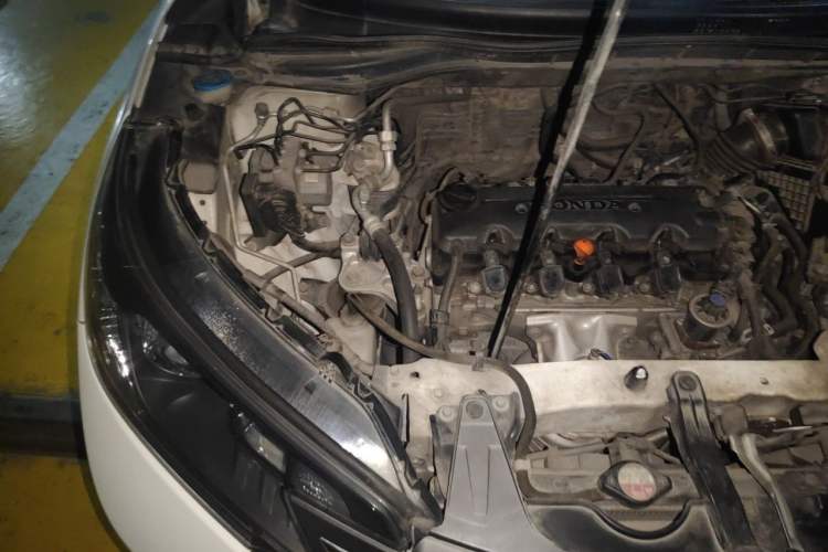 Used Honda CR-V 2012 2.0L Four-wheel Drive Classic Edition Engine Bay Right