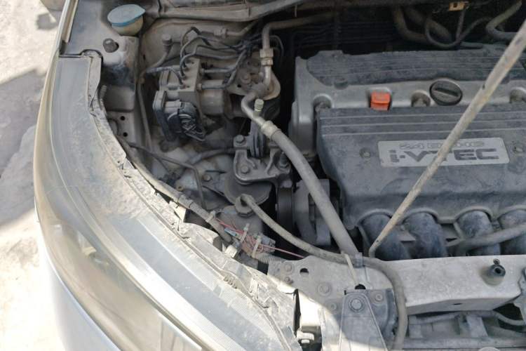 Used Honda CR-V 2012 2.4L four-wheel drive luxury version Engine Bay Right