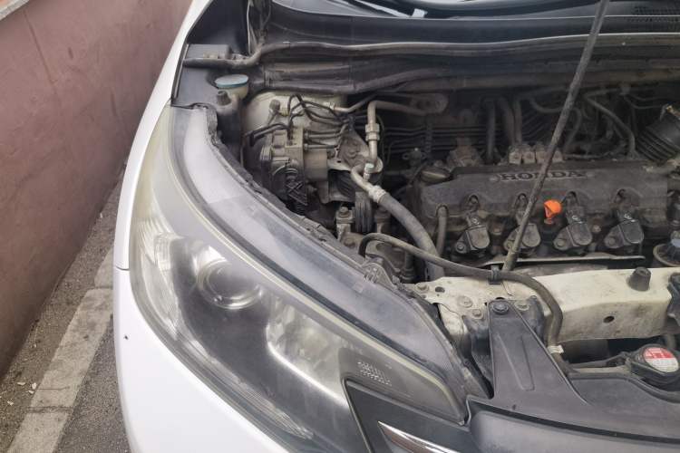Used Honda CR-V 2012 2.0L Four-wheel Drive Classic Edition Engine Bay Right