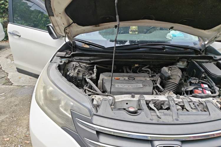 Used Honda CR-V 2012 2.0L two-wheel drive urban version Engine Bay Right