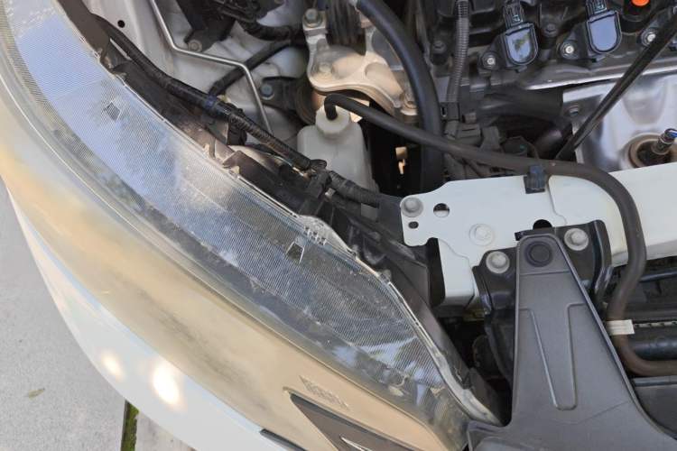 Used Honda CR-V 2012 2.0L Four-wheel Drive Classic Edition Engine Bay Right