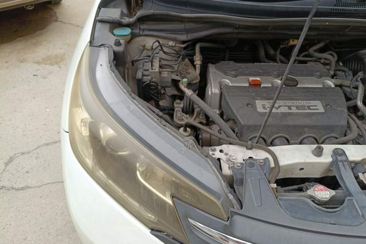 Used Honda CR-V 2012 2.4L four-wheel drive luxury version Engine Bay Right