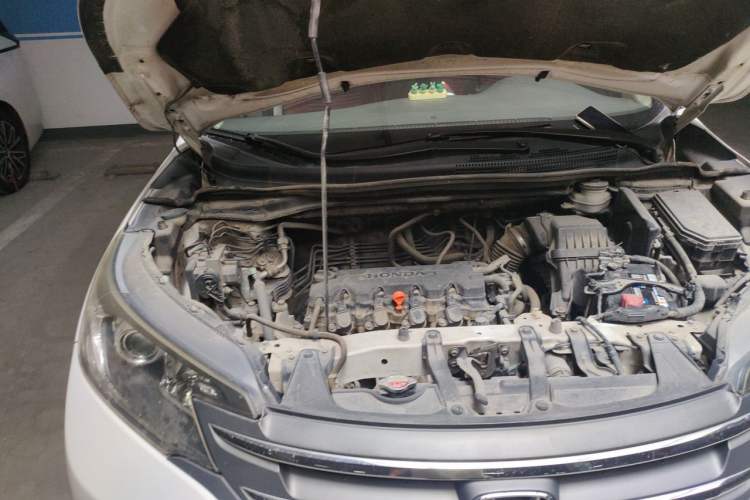 Used Honda CR-V 2012 2.0L two-wheel drive urban version Engine Bay Right