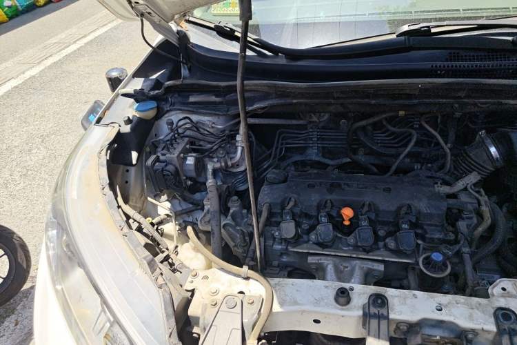 Used Honda CR-V 2012 2.0L two-wheel drive urban version Engine Bay Right