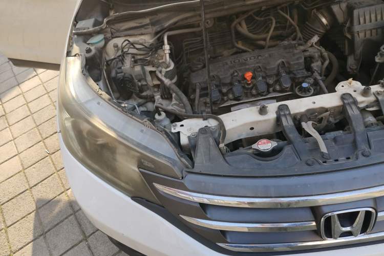 Used Honda CR-V 2012 2.0L two-wheel drive urban version Engine Bay Right