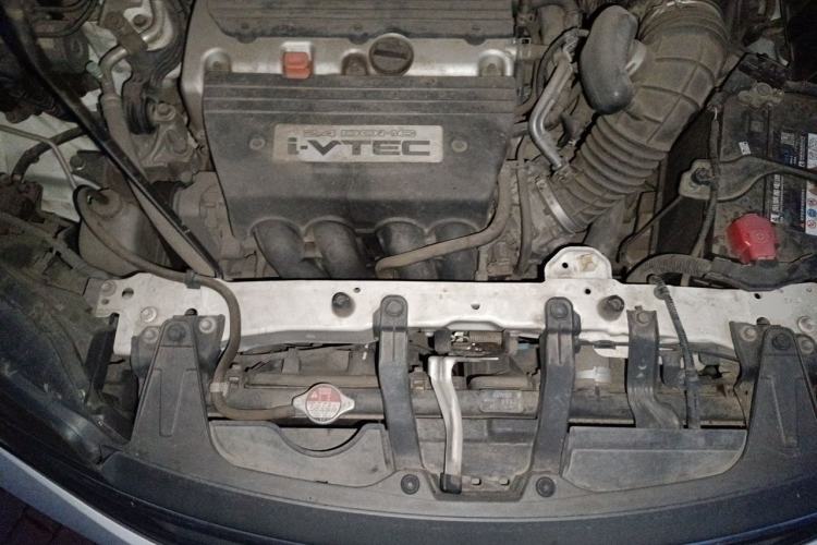 Used Honda CR-V 2012 2.4L four-wheel drive luxury version Engine Bay