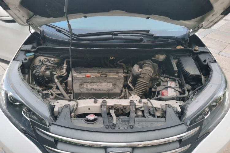 Used Honda CR-V 2012 2.4L four-wheel drive luxury version Engine Bay