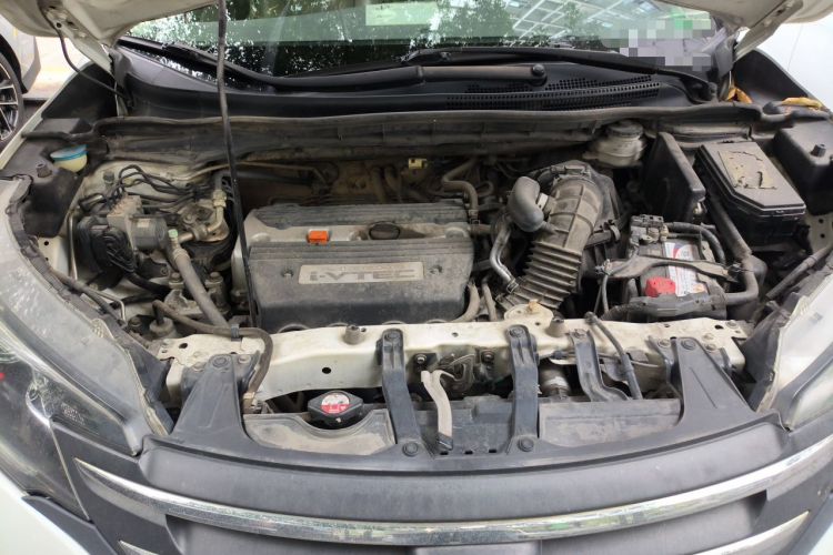 Used Honda CR-V 2012 2.4L four-wheel drive luxury version Engine Bay