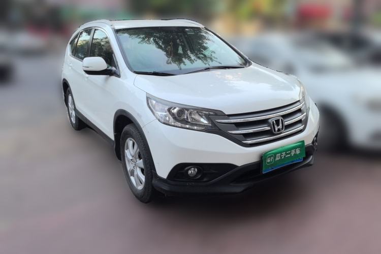 Used Honda CR-V 2012 2.0L two-wheel drive urban version Front Right 45 Deg