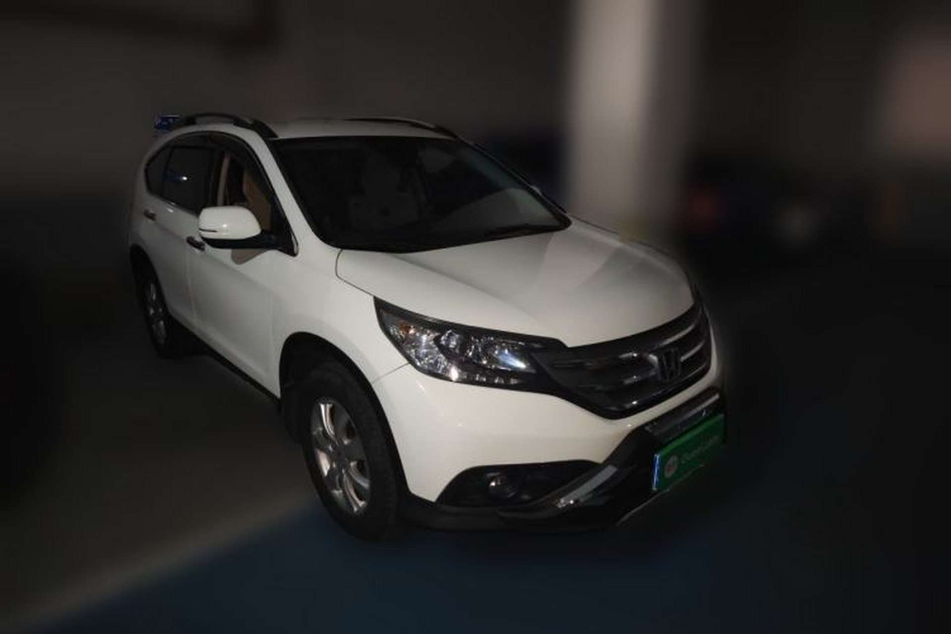 Used Honda CR-V 2012 2.0L two-wheel drive urban version Front Right 45 Deg