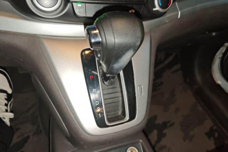 Used Honda CR-V 2012 2.0L two-wheel drive urban version Gear Lever