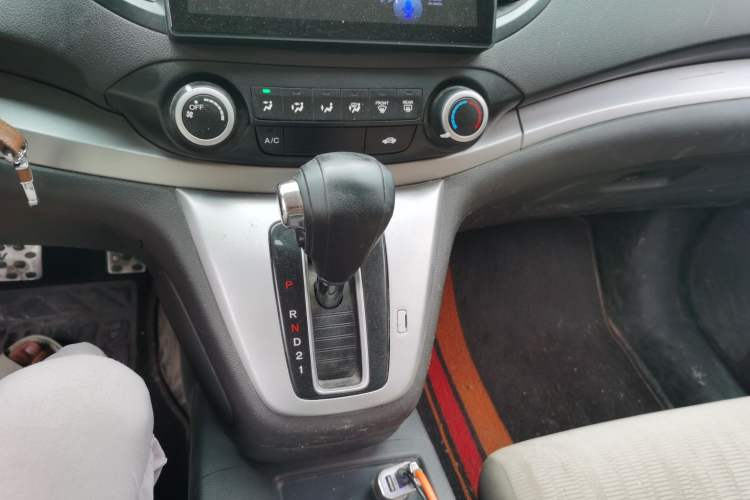 Used Honda CR-V 2012 2.0L two-wheel drive urban version Gear Lever