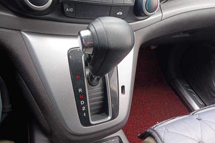 Used Honda CR-V 2012 2.0L two-wheel drive urban version Gear Lever