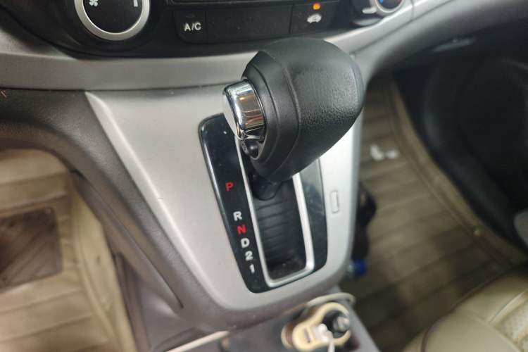 Used Honda CR-V 2012 2.0L two-wheel drive urban version Gear Lever