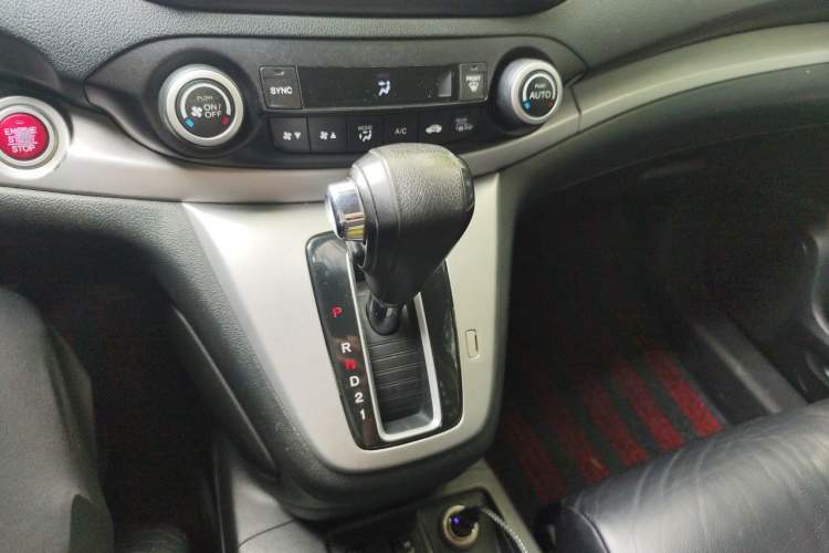 Used Honda CR-V 2012 2.4L four-wheel drive luxury version Gear Lever