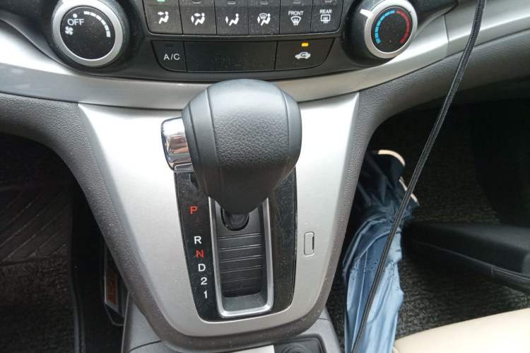 Used Honda CR-V 2012 2.0L two-wheel drive urban version Gear Lever