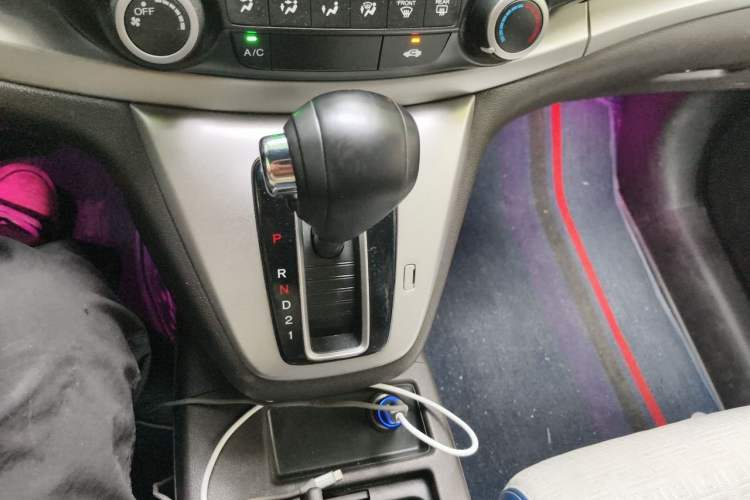 Used Honda CR-V 2012 2.0L two-wheel drive urban version Gear Lever