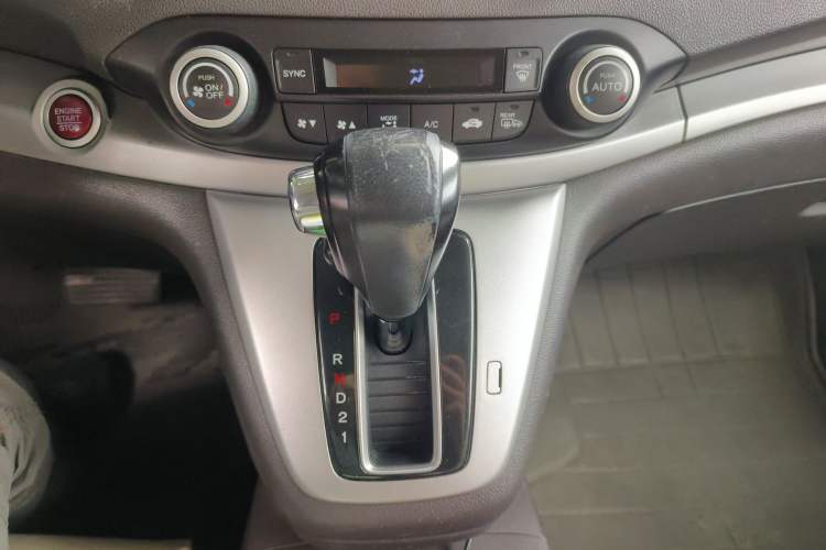 Used Honda CR-V 2012 2.4L four-wheel drive luxury version Gear Lever