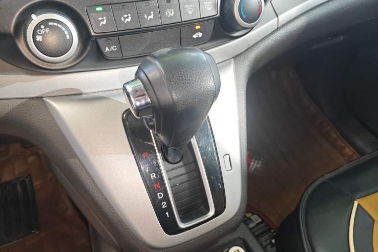 Used Honda CR-V 2012 2.0L two-wheel drive urban version Gear Lever