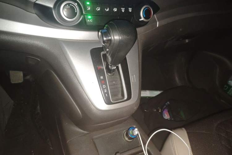 Used Honda CR-V 2012 2.0L two-wheel drive urban version Gear Lever