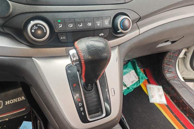 Used Honda CR-V 2012 2.0L two-wheel drive urban version Gear Lever
