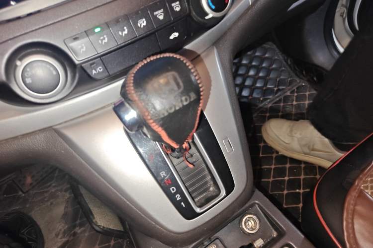 Used Honda CR-V 2012 2.0L two-wheel drive urban version Gear Lever