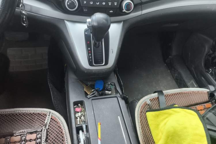 Used Honda CR-V 2012 2.0L two-wheel drive urban version Gear Lever