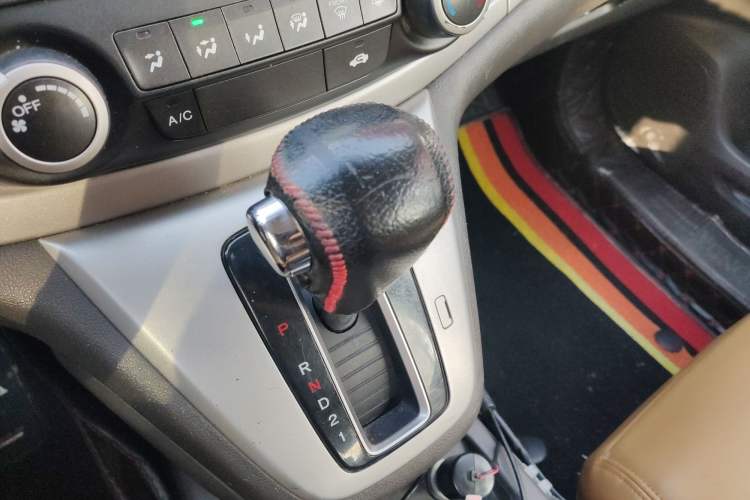 Used Honda CR-V 2012 2.0L two-wheel drive urban version Gear Lever