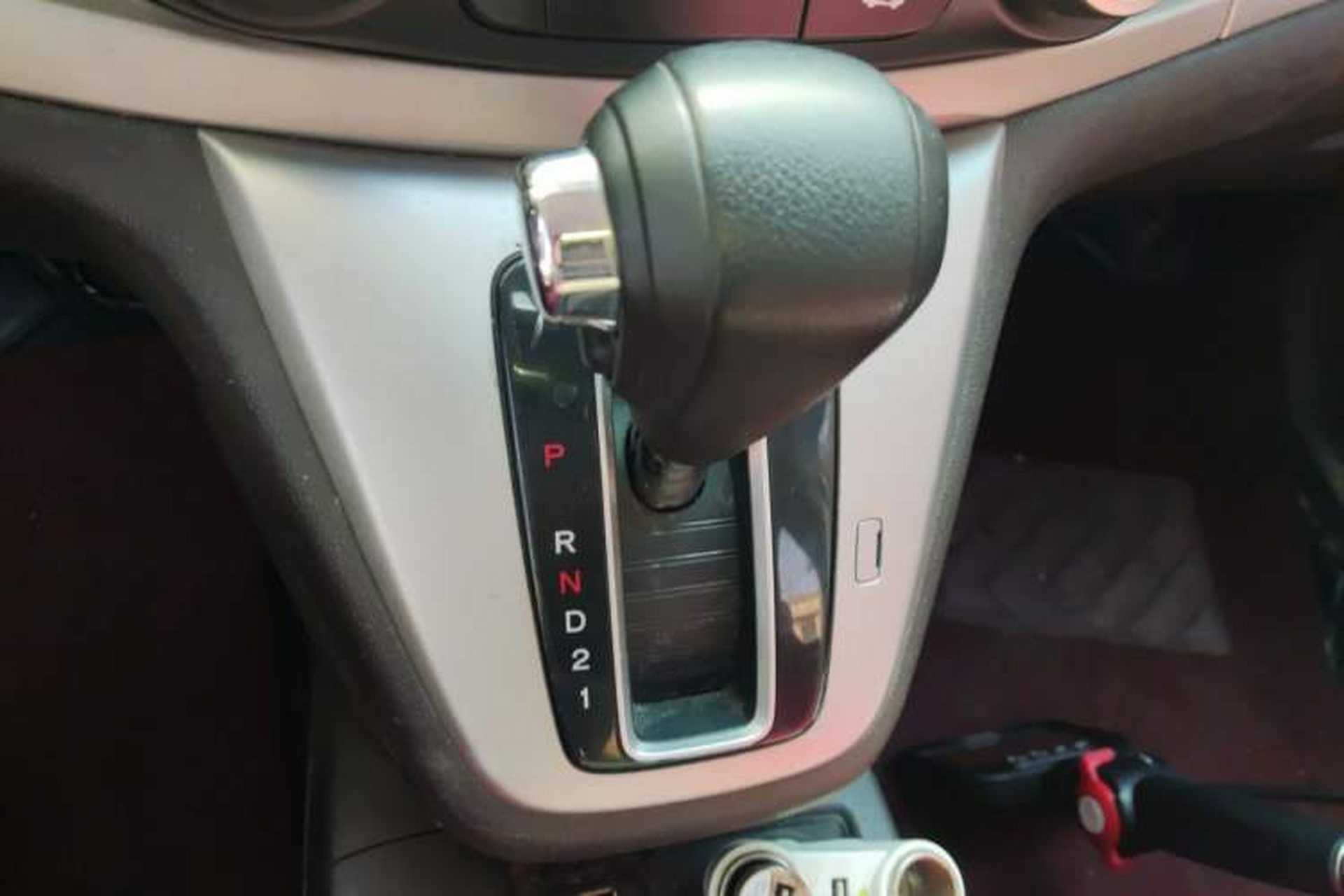 Used Honda CR-V 2012 2.0L two-wheel drive urban version Gear Lever