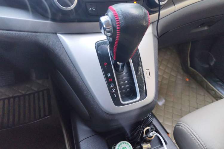 Used Honda CR-V 2012 2.0L two-wheel drive urban version Gear Lever